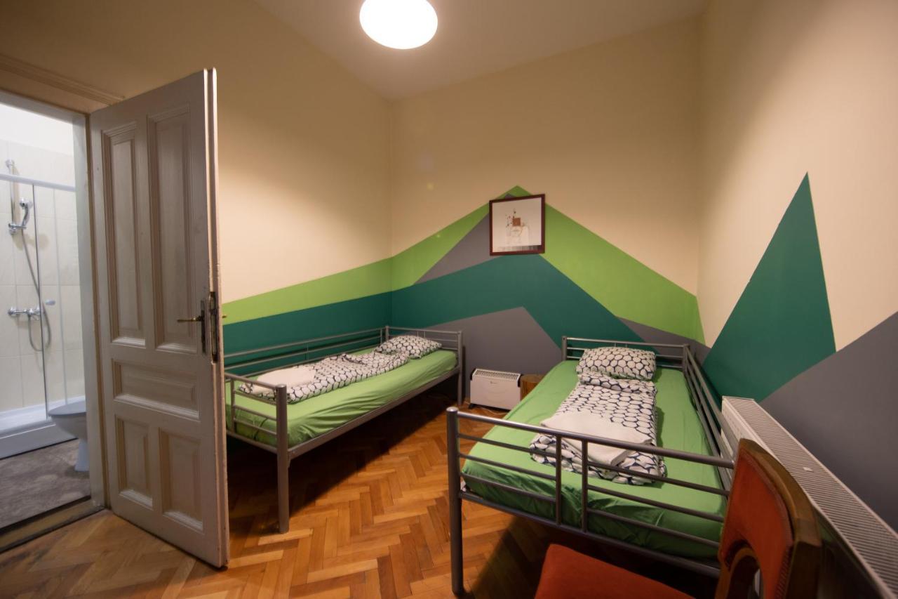 Hostel Cornel 蒂米什瓦拉 外观 照片