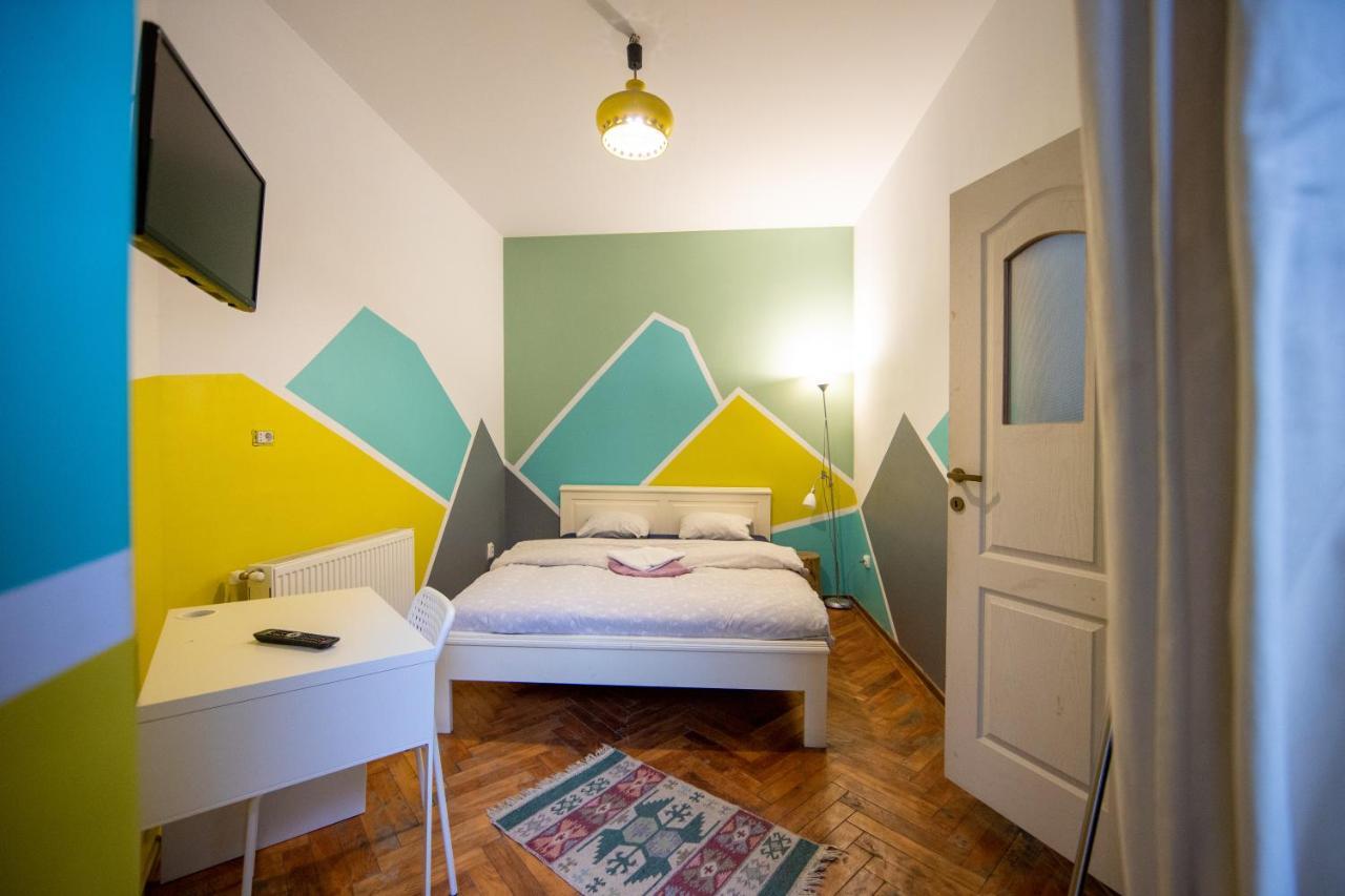 Hostel Cornel 蒂米什瓦拉 外观 照片