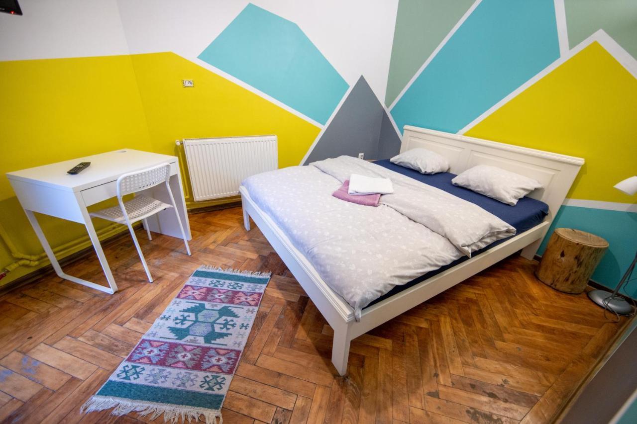 Hostel Cornel 蒂米什瓦拉 外观 照片