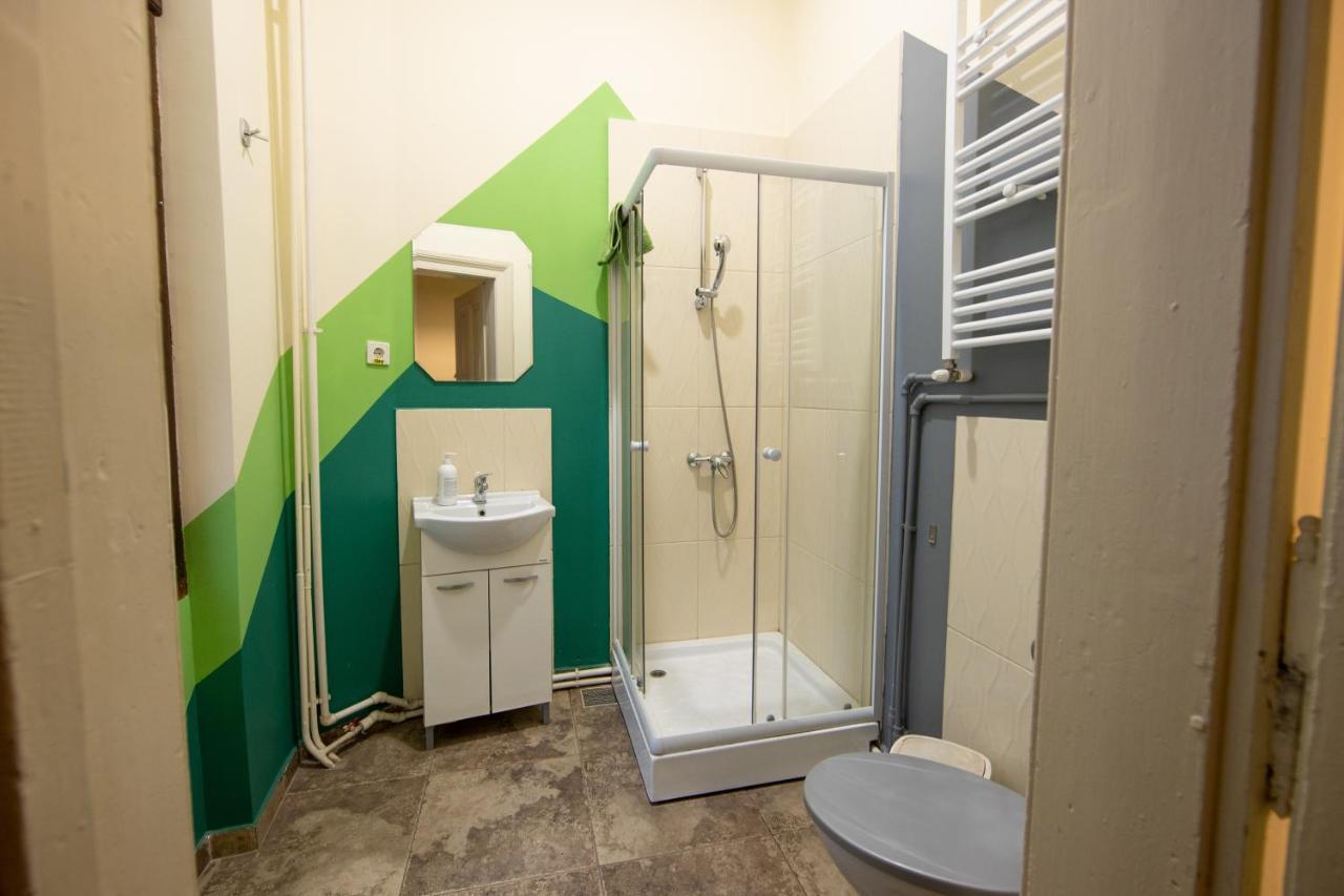 Hostel Cornel 蒂米什瓦拉 外观 照片